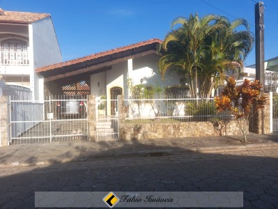 Casa em Peruíbe para venda