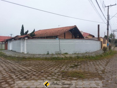 Casa em Peruíbe para venda